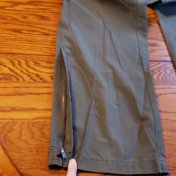 Lane Bryant NWT Flare Leg Pants - Picture 3 of 6
